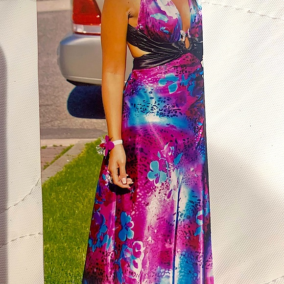 JOLIE silk satin halter v neck bold multicolour floral prom/formal dress. - Picture 11 of 14